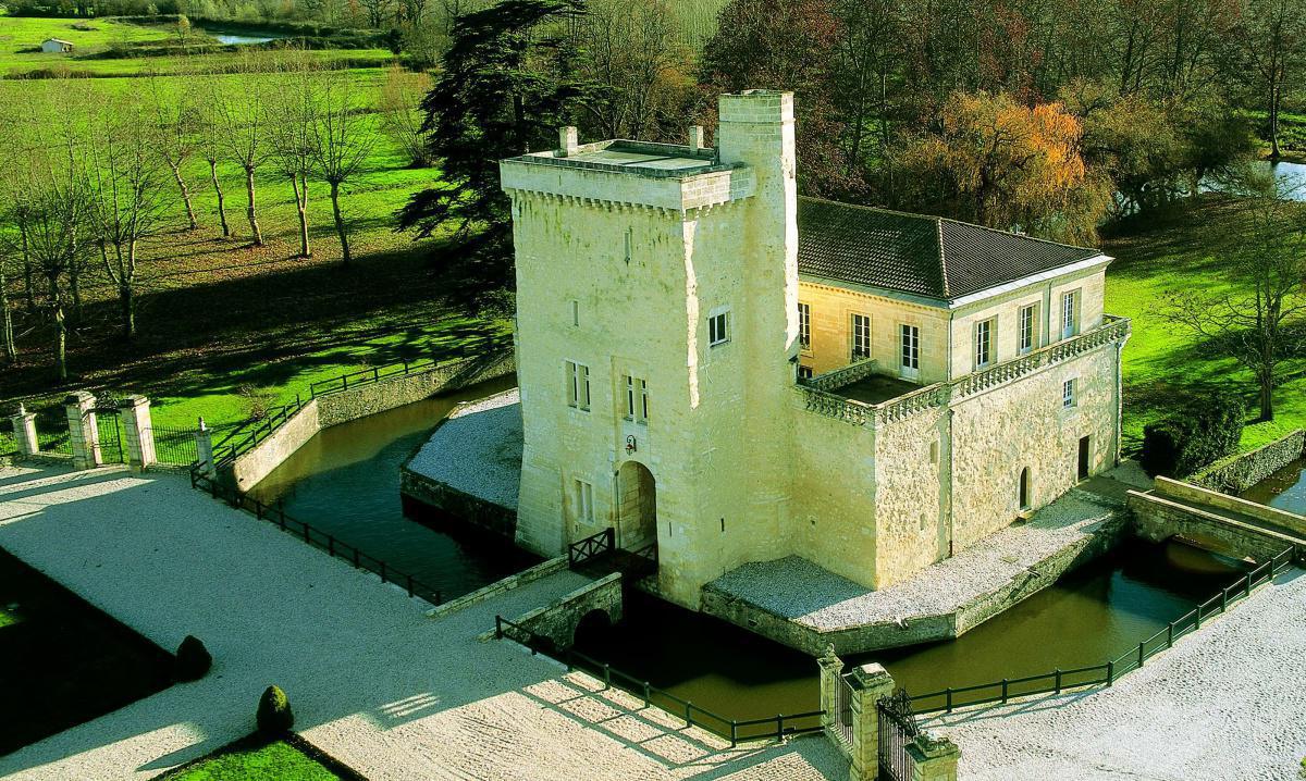 Château La Tour Carnet 2023 Château La Tour Carnet 2023