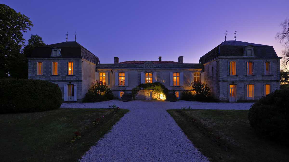 Château Picque Caillou EN Château Picque Caillou EN