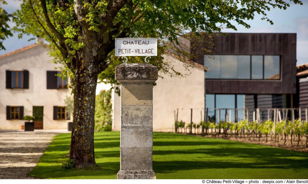 Château Petit-Village EN Château Petit-Village EN