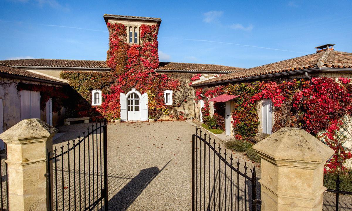 Clos Haut-Peyraguey EN Clos Haut-Peyraguey EN