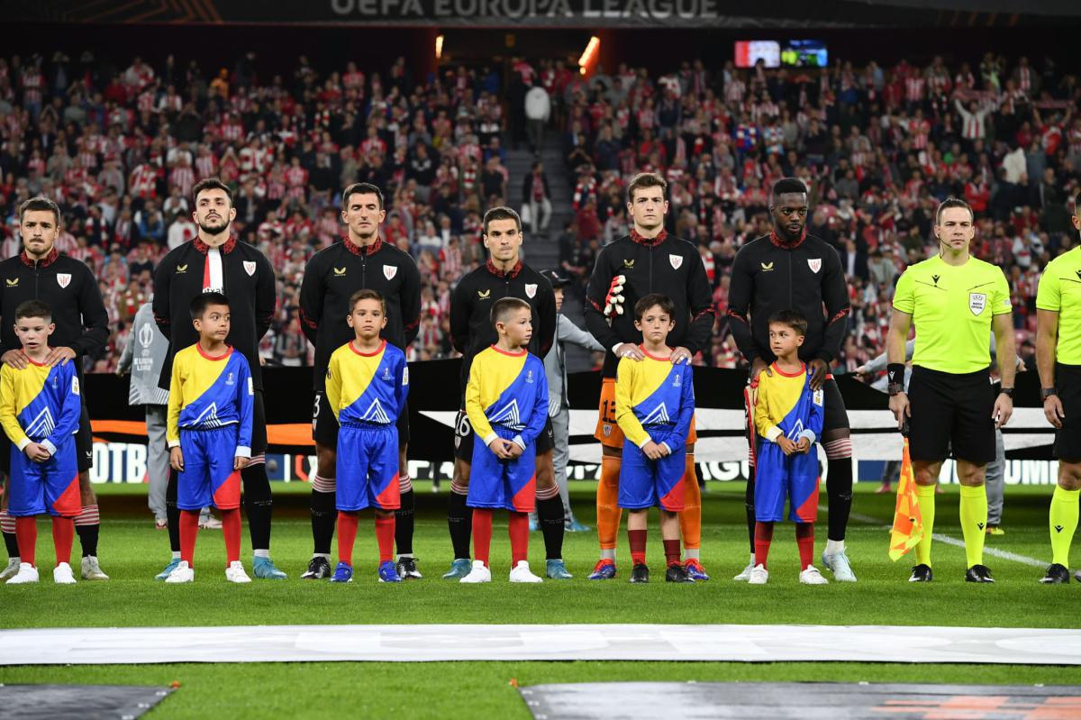 Nuestros benjamines con el Athletic Nuestros benjamines con el Athletic