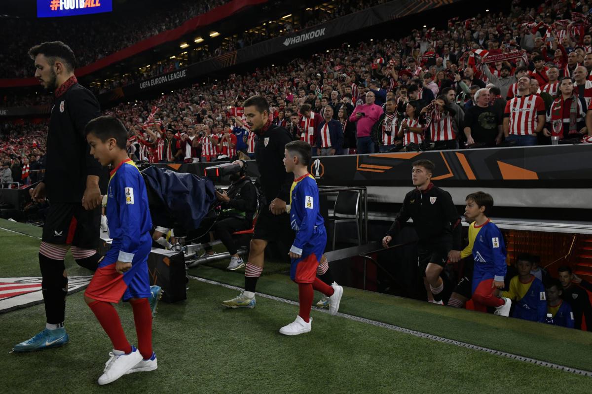 Nuestros benjamines con el Athletic Nuestros benjamines con el Athletic