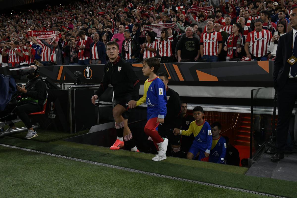 Nuestros benjamines con el Athletic Nuestros benjamines con el Athletic