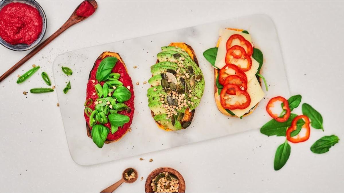 Søtpotett-toast med pålegg Søtpotett-toast med pålegg