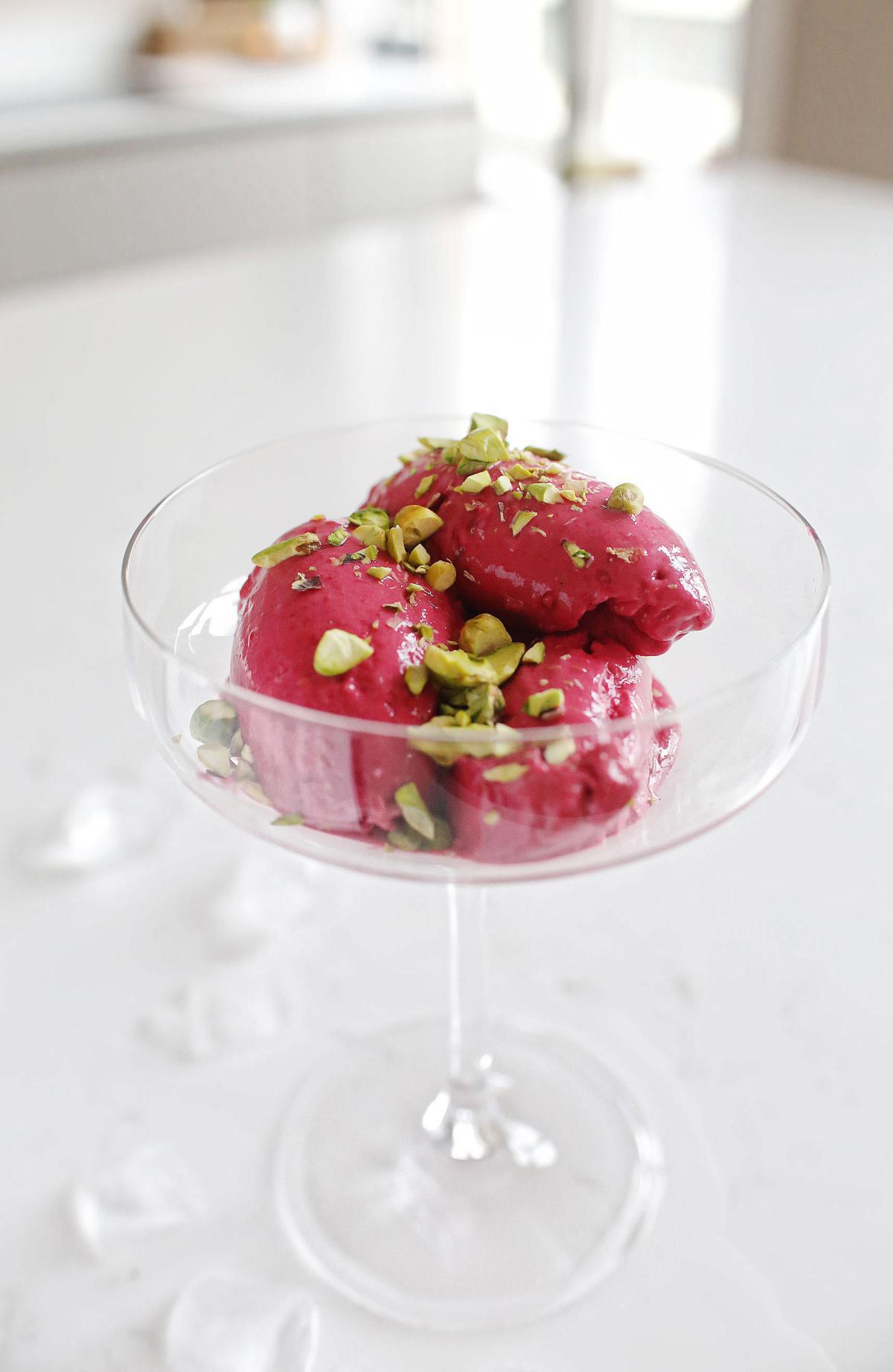 Derfor bør du spise litt nøtter hver dag! Derfor bør du spise litt nøtter hver dag!