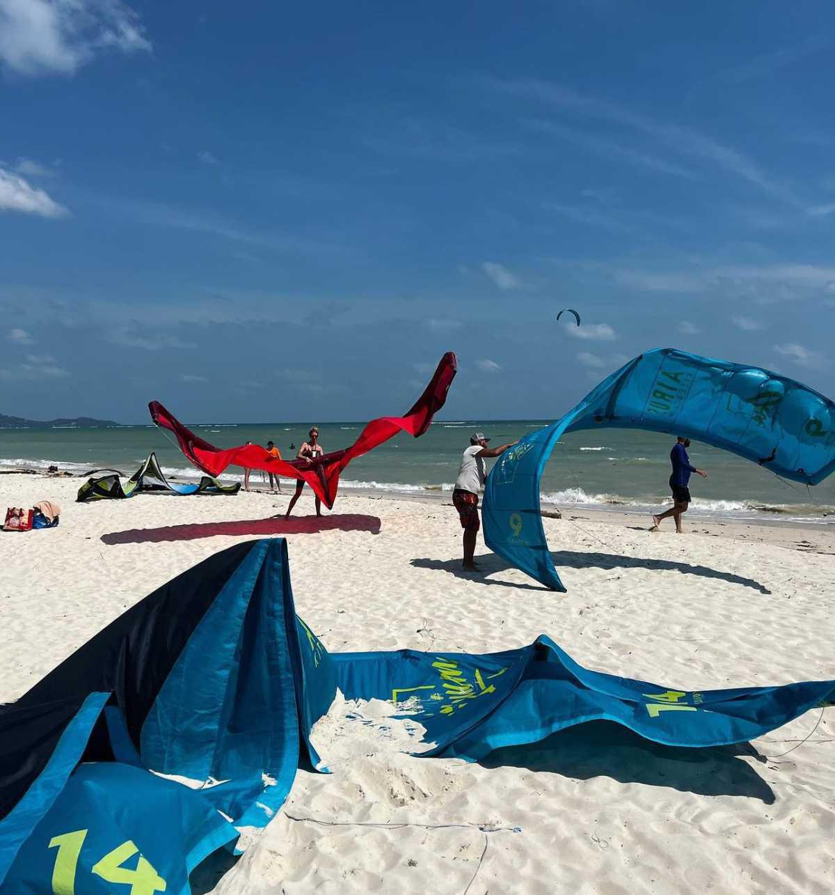 MAHALO KITESCHOOL 🏄♀️ MAHALO KITESCHOOL 🏄♀️