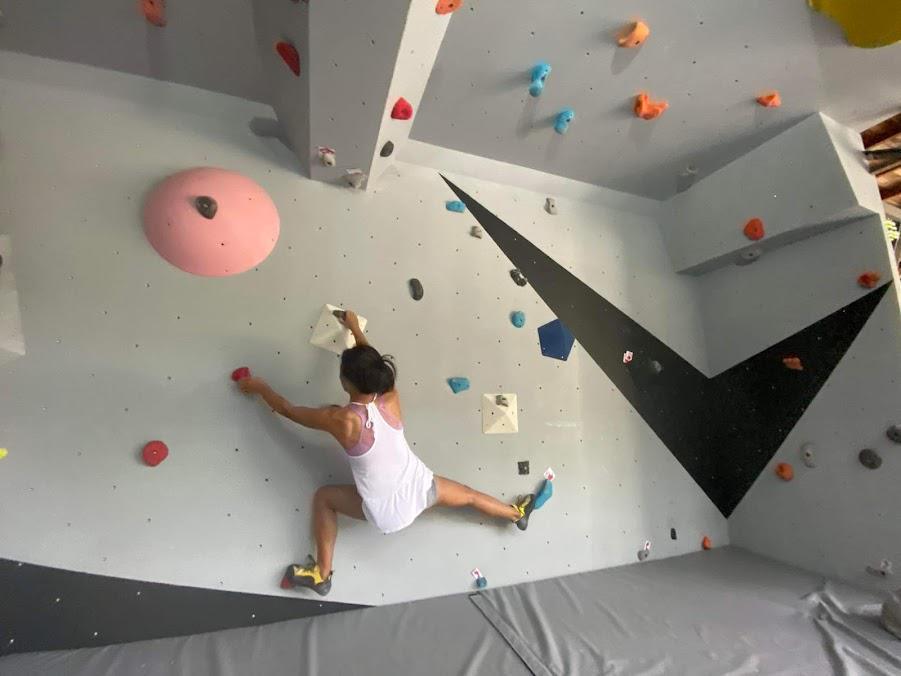 THE BUNKER CLIMBING THE BUNKER CLIMBING