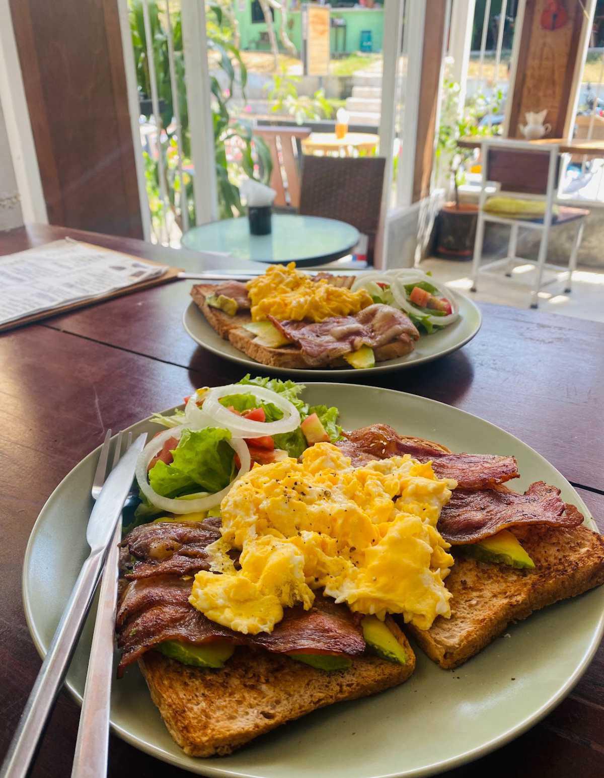 CAFÈ ART BY WHITE JAIL CAFÈ ART BY WHITE JAIL