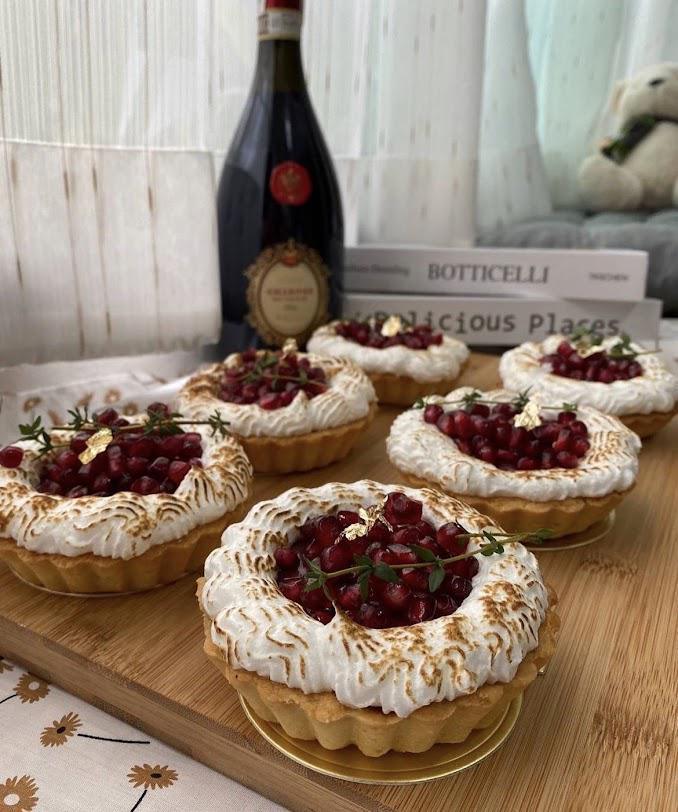 COFFEE ON HANDS COFFEE ON HANDS