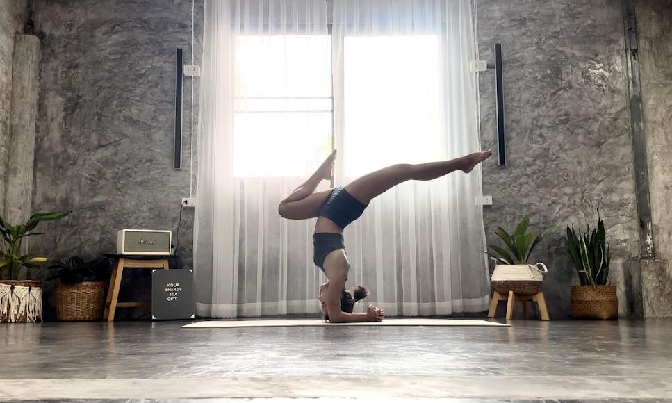 THE REBORN YOGA