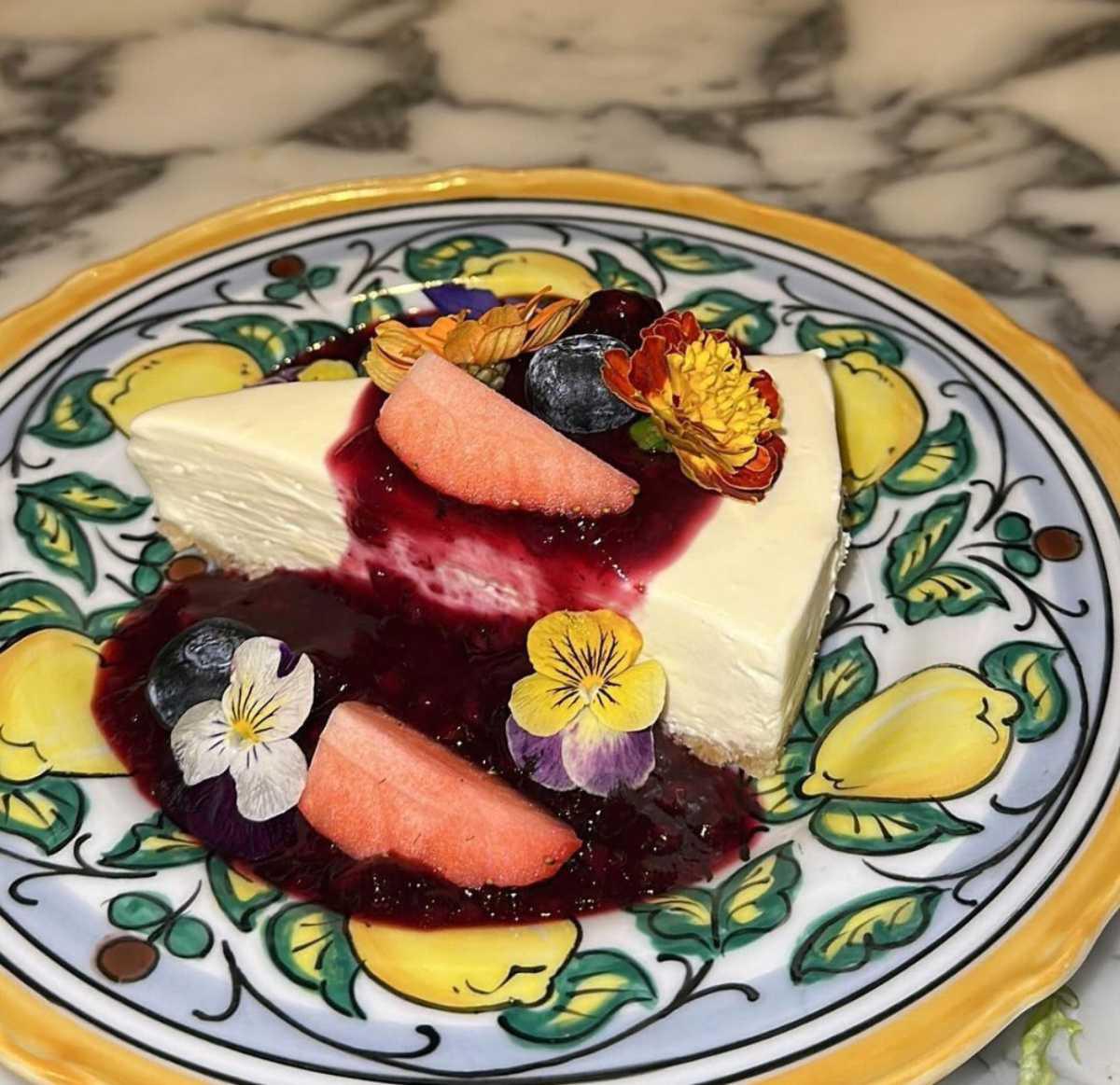 ISOLA BY SIGNOR SASSI ISOLA BY SIGNOR SASSI