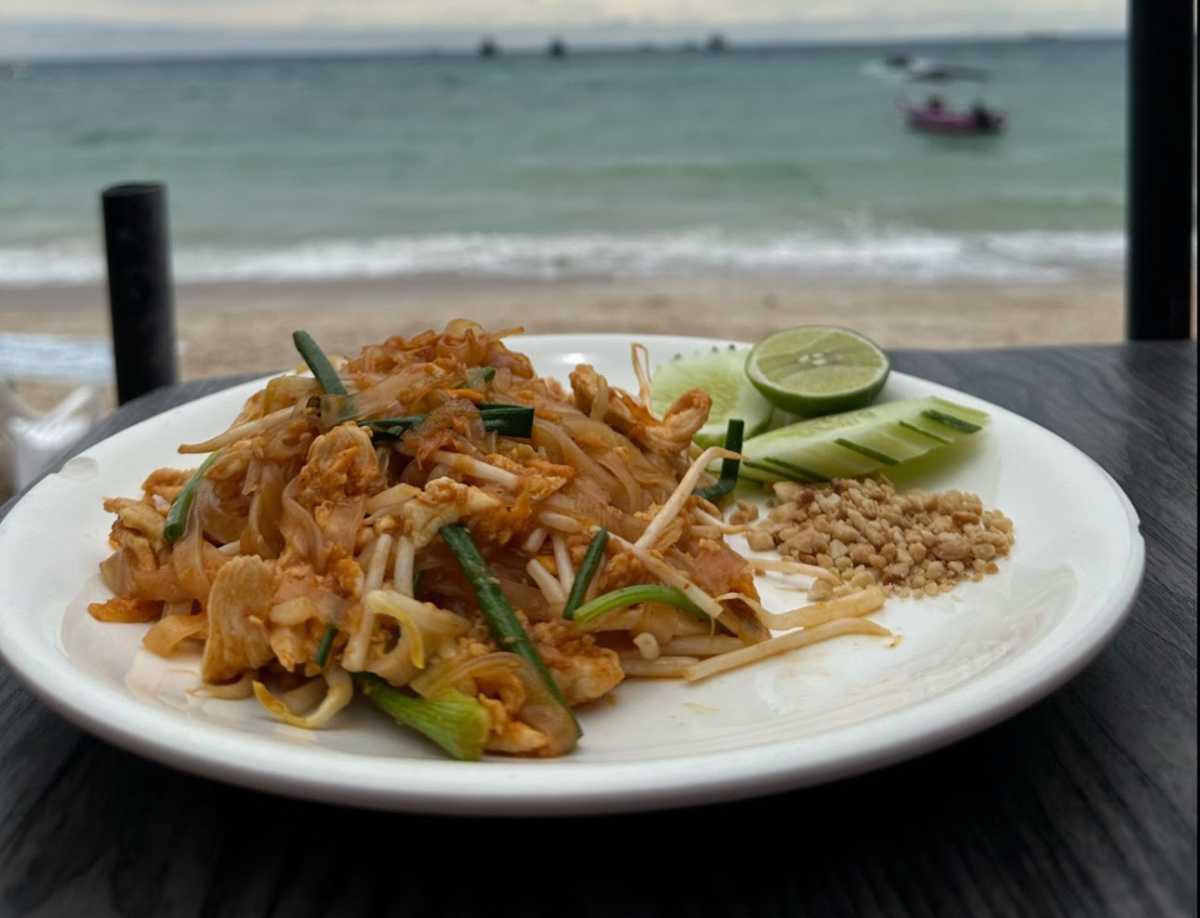 FAMILY KITCHEN FAMILY KITCHEN