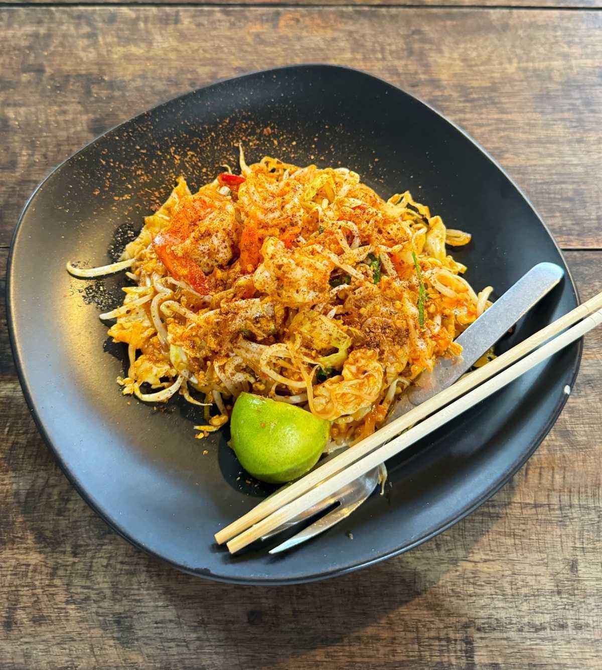 POOH & FAMILY KITCHEN ORIGINAL THAI FOOD