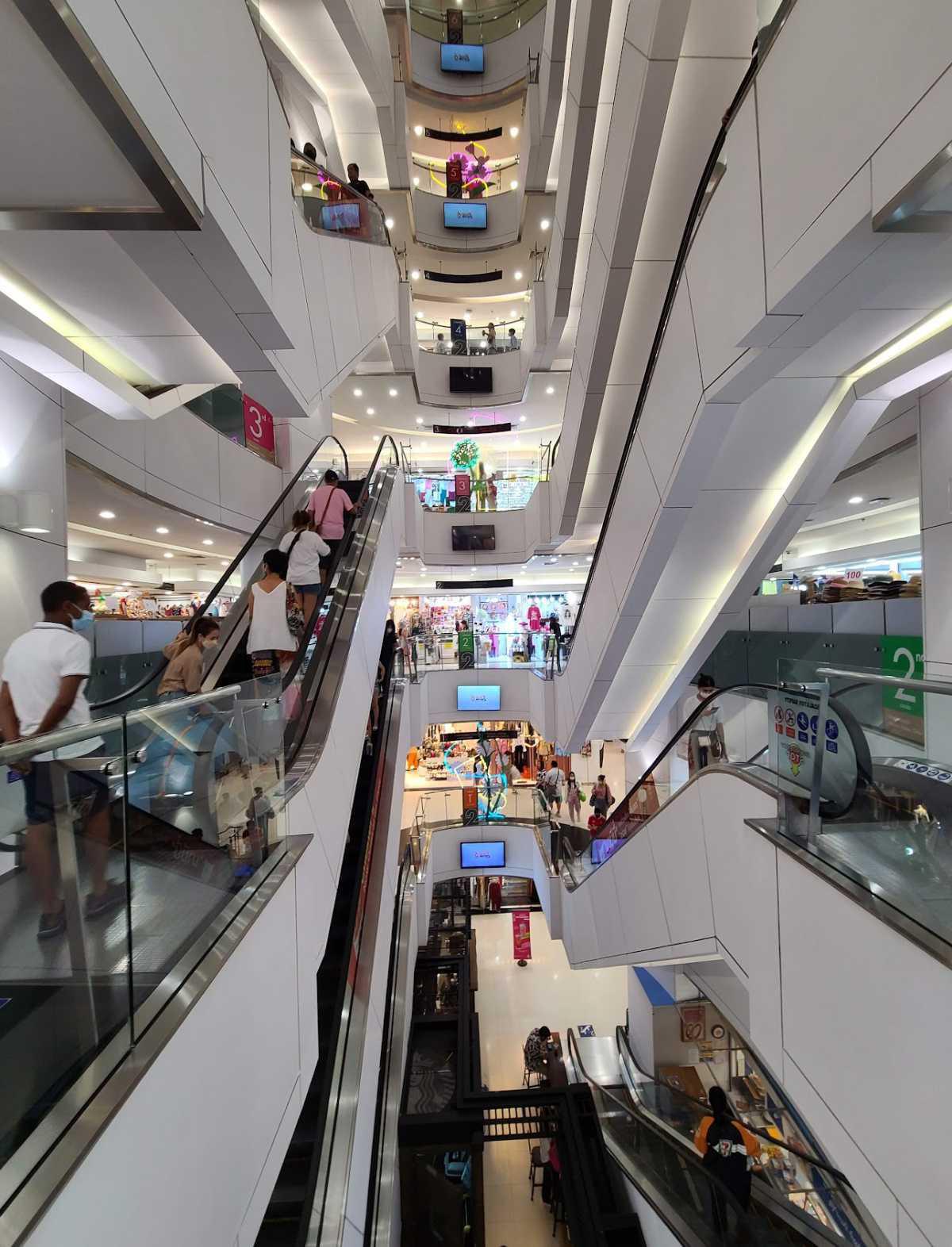 THE PLATINUM FASHION MALL THE PLATINUM FASHION MALL