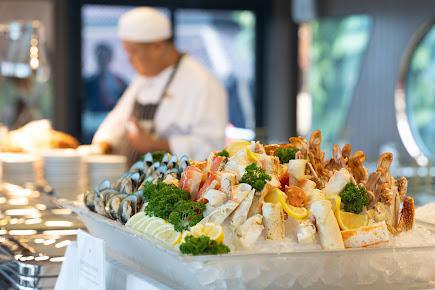 SHANGRI-LA HORIZON CRUISE SHANGRI-LA HORIZON CRUISE