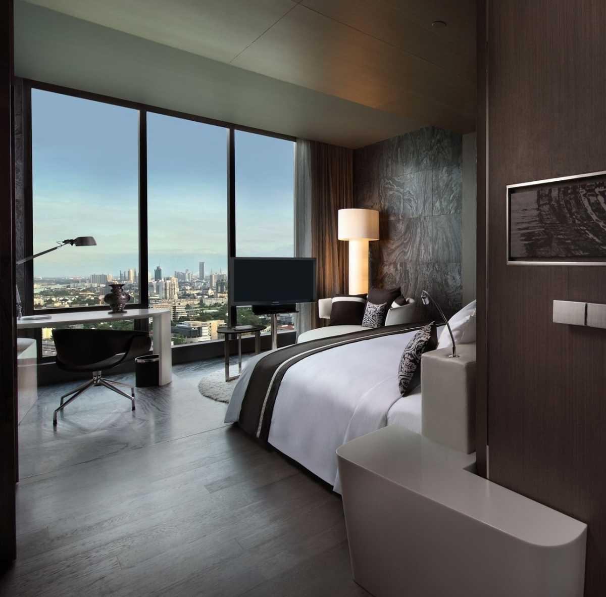 SO/ BANGKOK SO/ BANGKOK