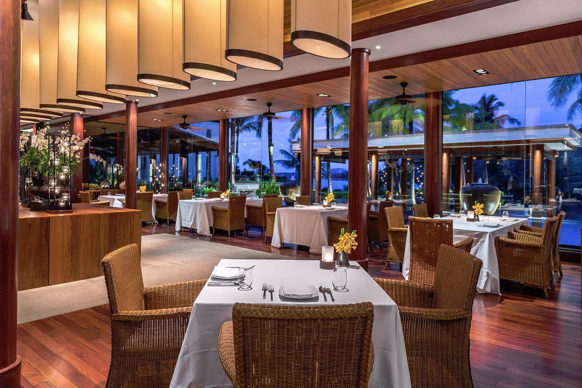 SILK RESTAURANT & BAR SILK RESTAURANT & BAR