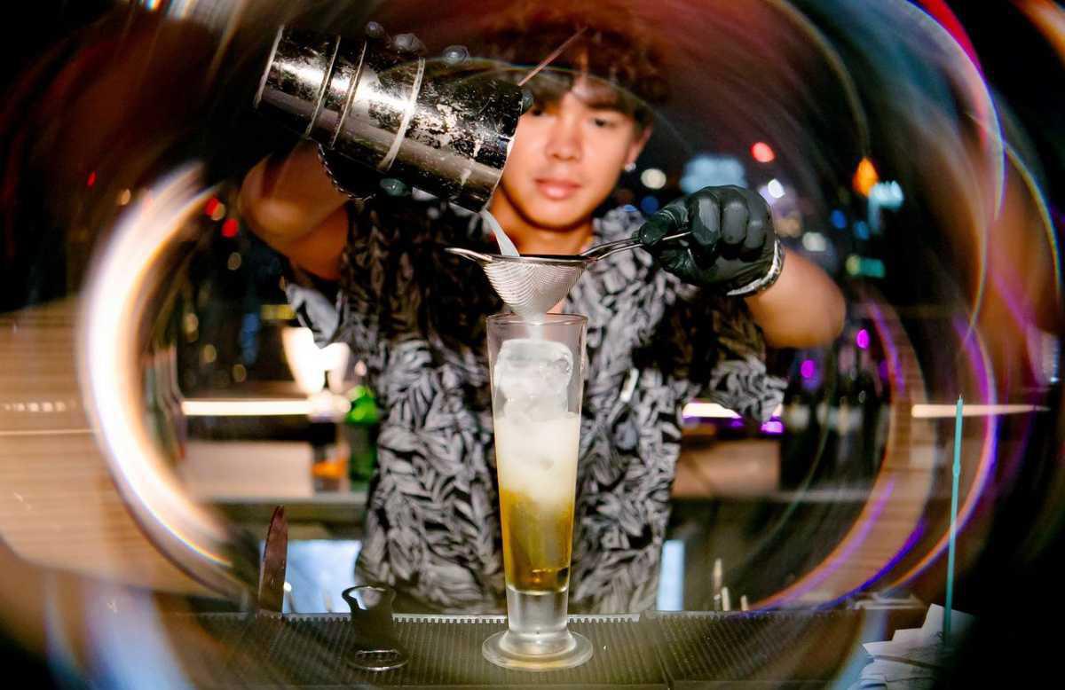 VANILLA SKY ROOFTOP BAR VANILLA SKY ROOFTOP BAR