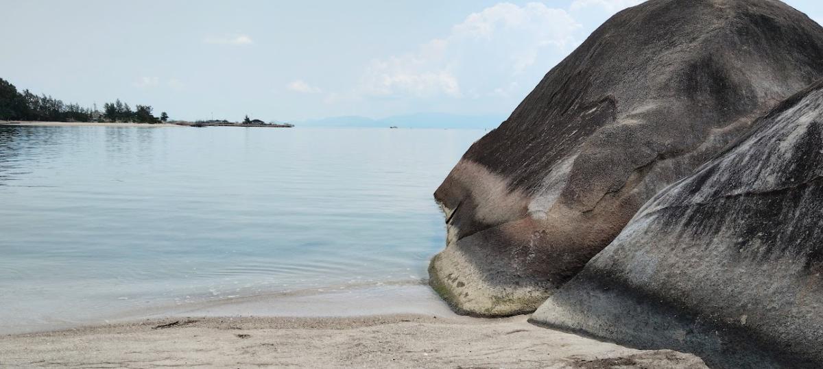 LONELY BEACH LONELY BEACH