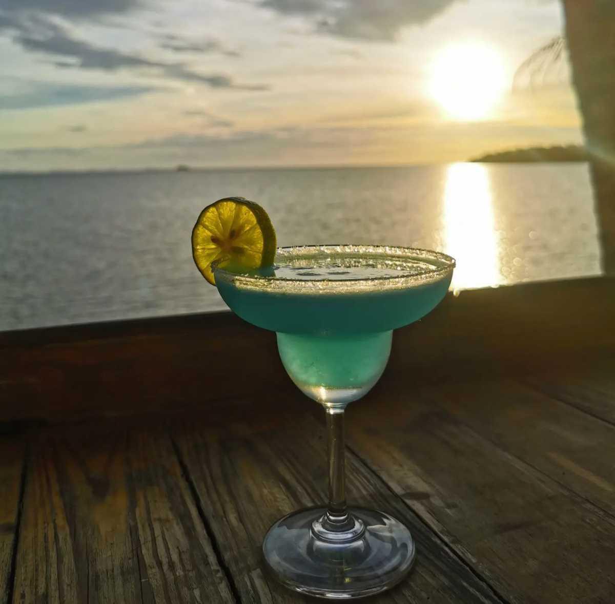 2ND FLOOR-SUNSET BAR 2ND FLOOR-SUNSET BAR