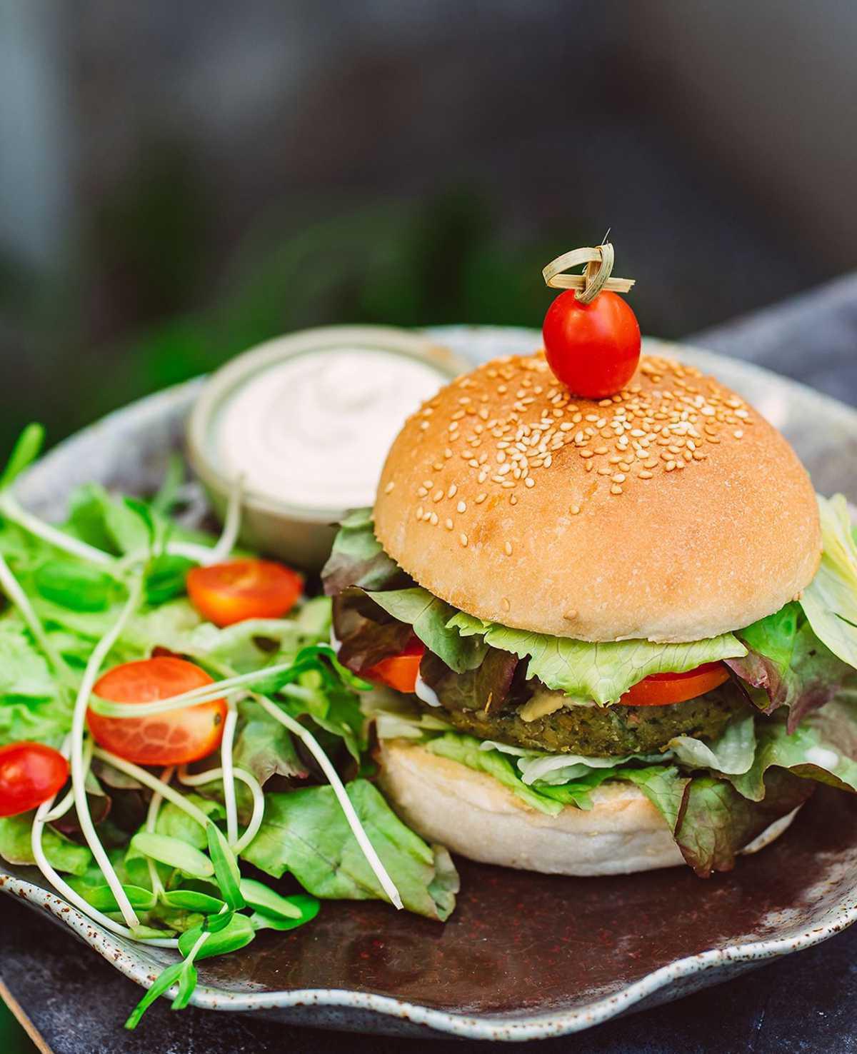 ANNIE • SWEETERY & EATERY