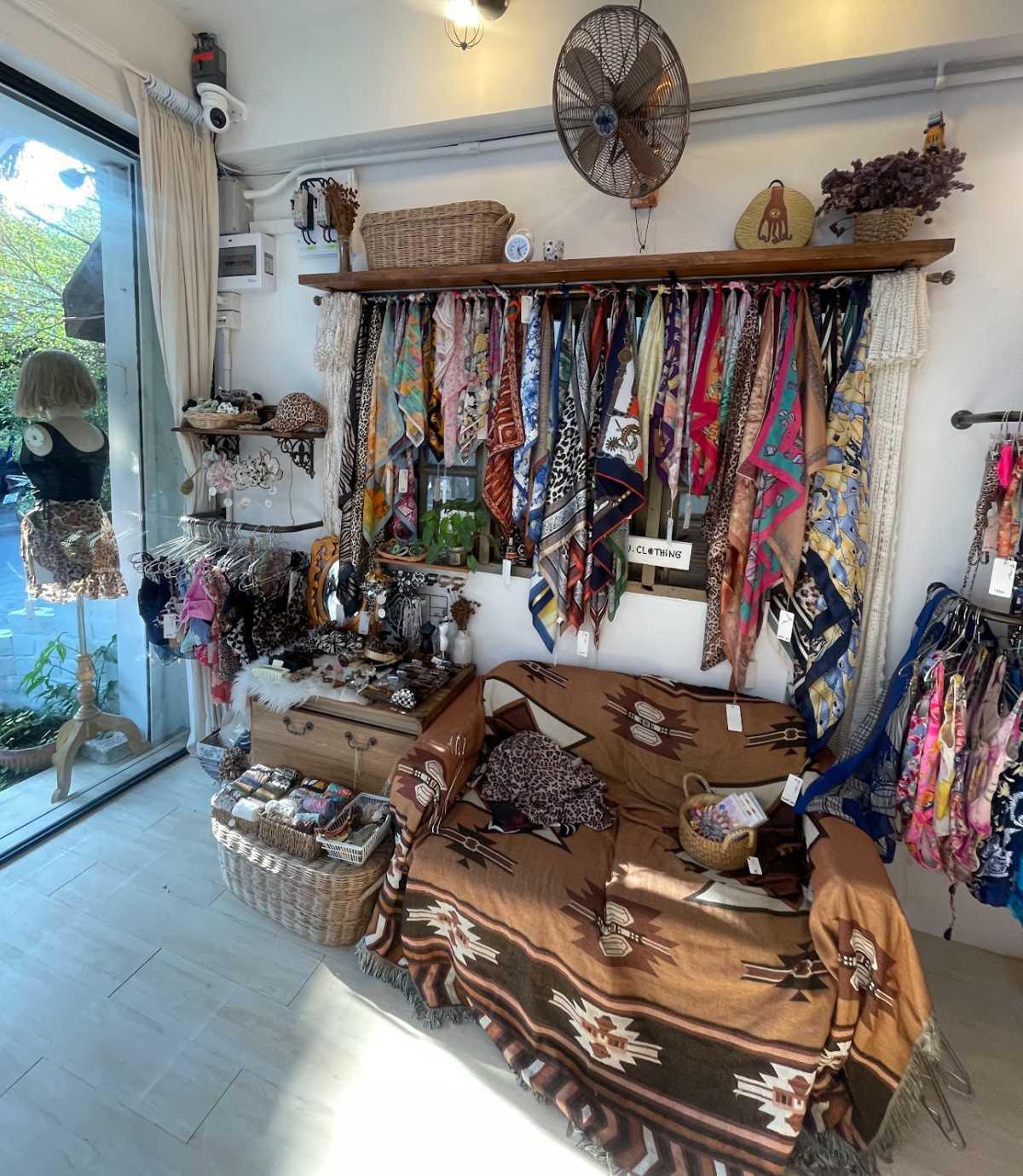 KATI’S NAIL SPA KATI’S NAIL SPA