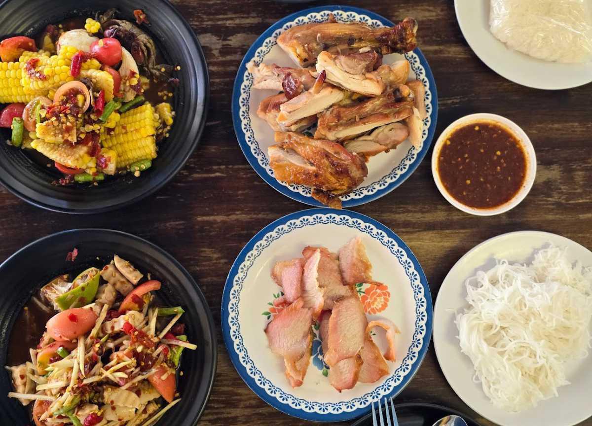 TAI KIK • ไต๋กิ๊ก เมี่ยงปลาเผา TAI KIK • ไต๋กิ๊ก เมี่ยงปลาเผา