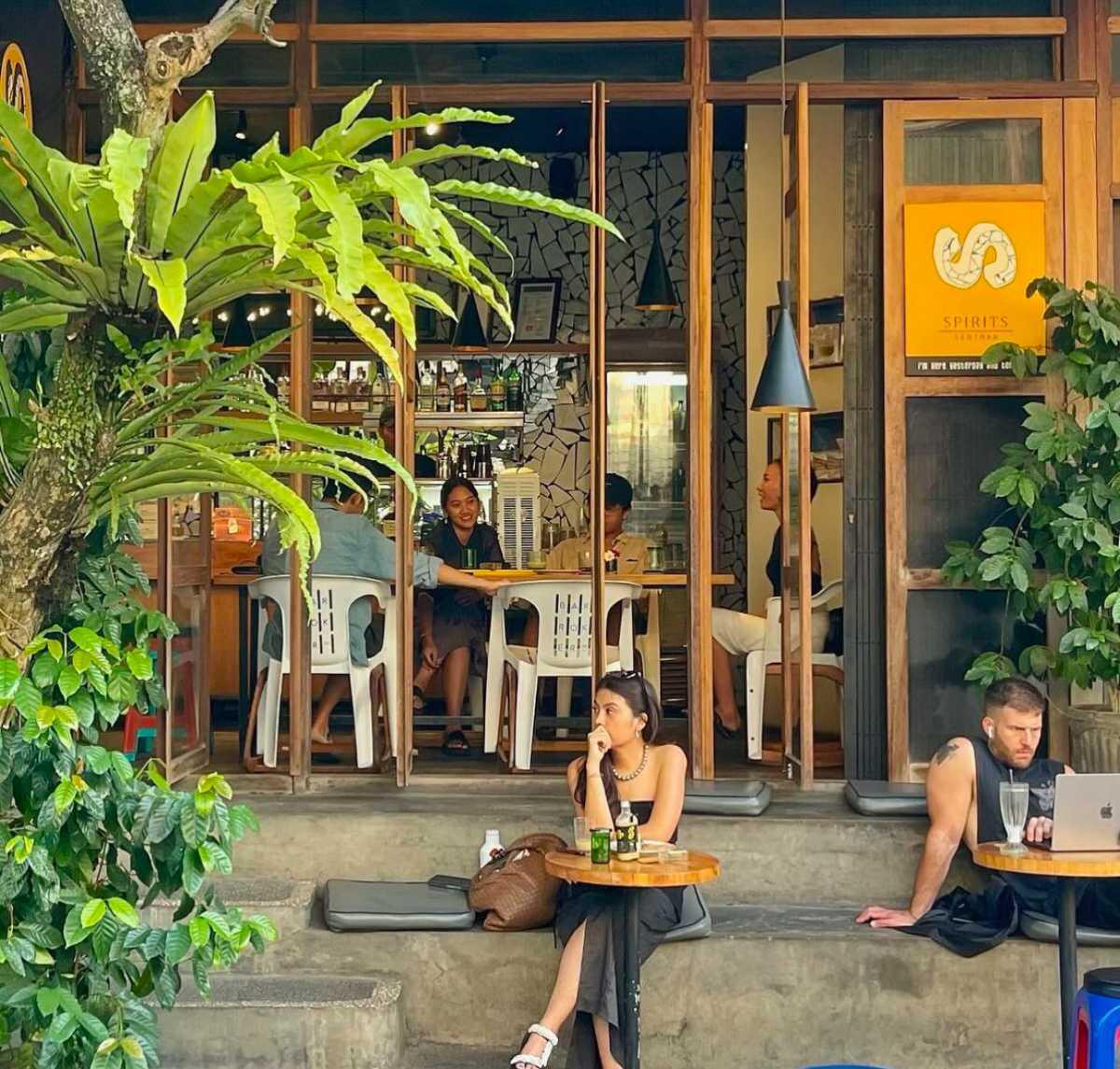 SENIMAN COFFEE STUDIO