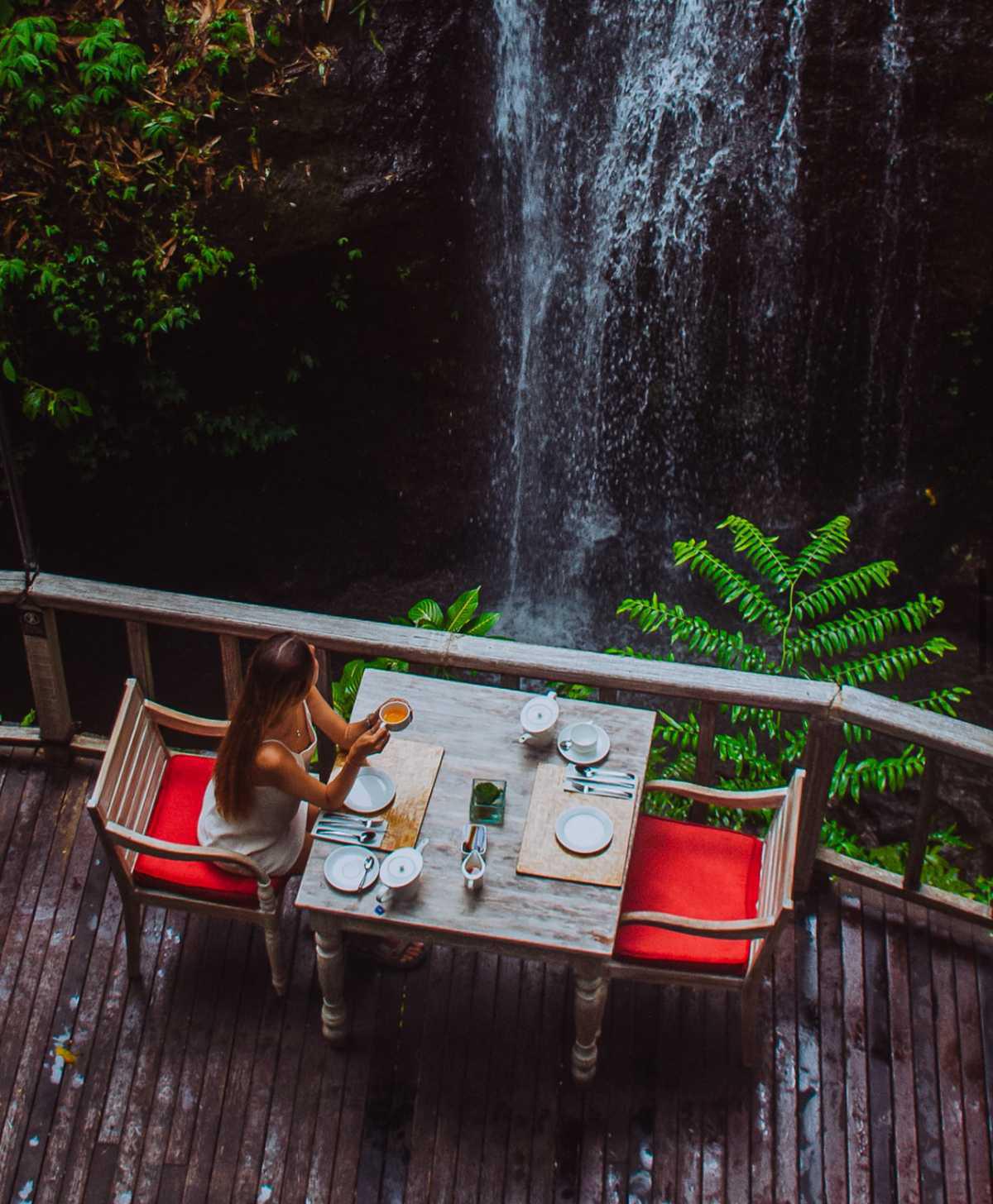 KEPITU RESTAURANT AT THE KAYON RESORT