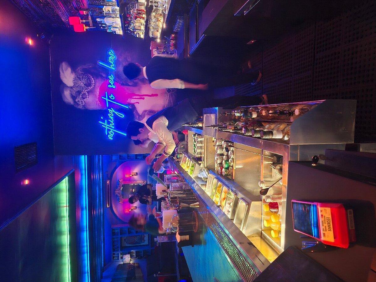 THE BLUE DOOR BALI, BAR & CLUB LOUNGE