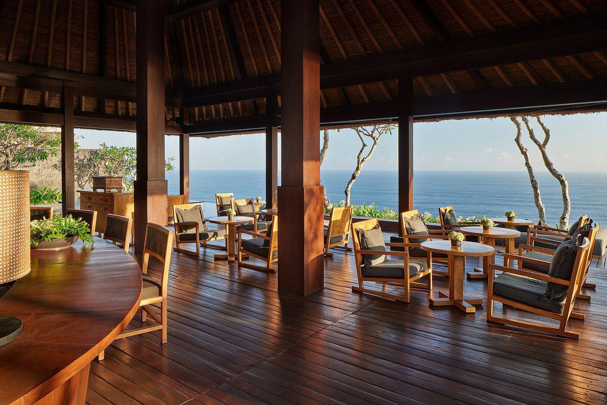 THE BAR (BULGARI RESORT)