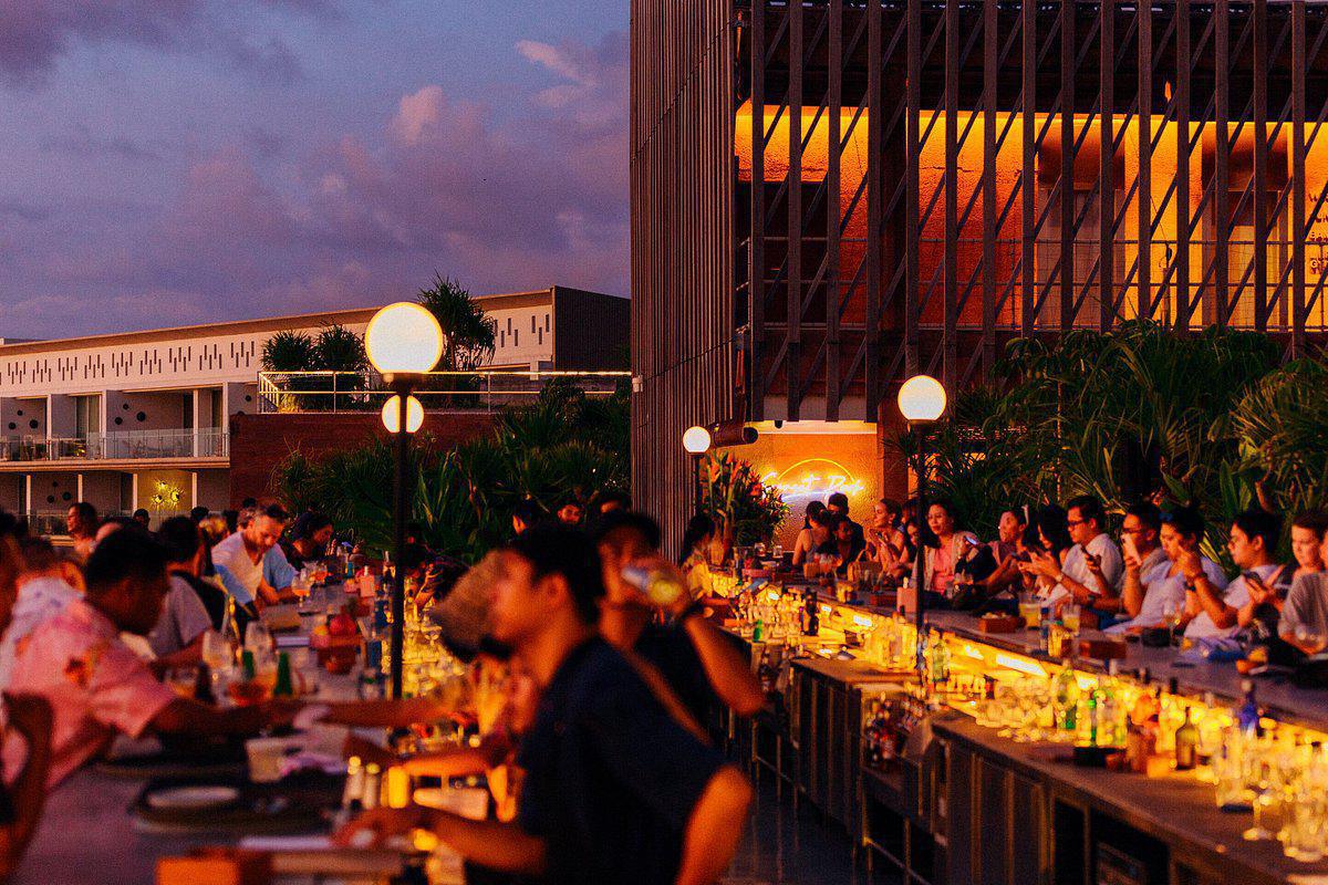 SUNSET PARK AT DESA POTATO HEAD SUNSET PARK AT DESA POTATO HEAD