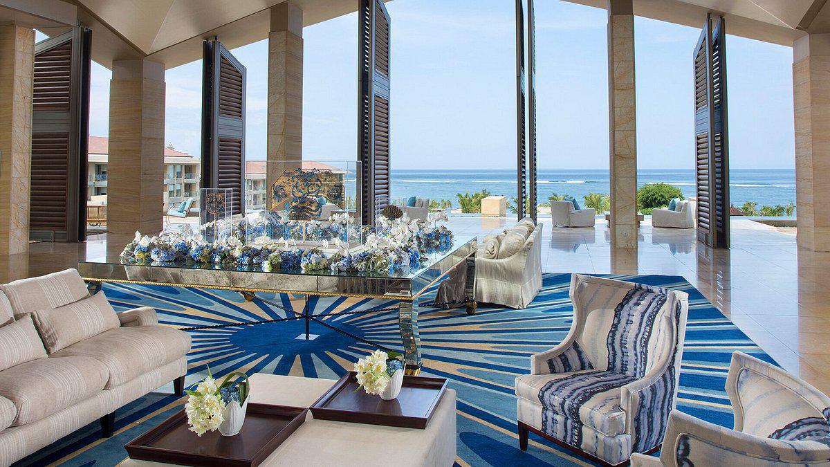 CASCADE LOUNGE AT MULIA BALI CASCADE LOUNGE AT MULIA BALI