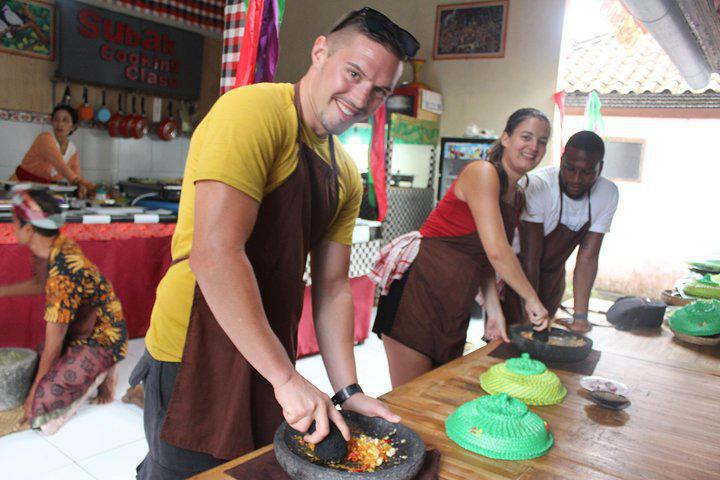 BALINESE COOKING SCHOOL (9 DISH COOKING AND MARKET TOUR) BALINESE COOKING SCHOOL (9 DISH COOKING AND MARKET TOUR)