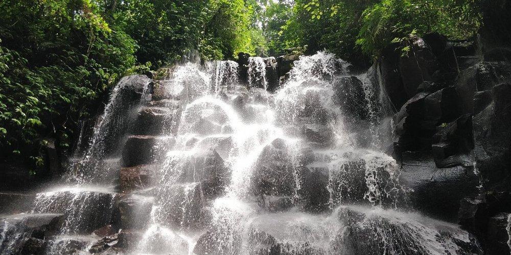 KANTO LAMPO WATERFALL