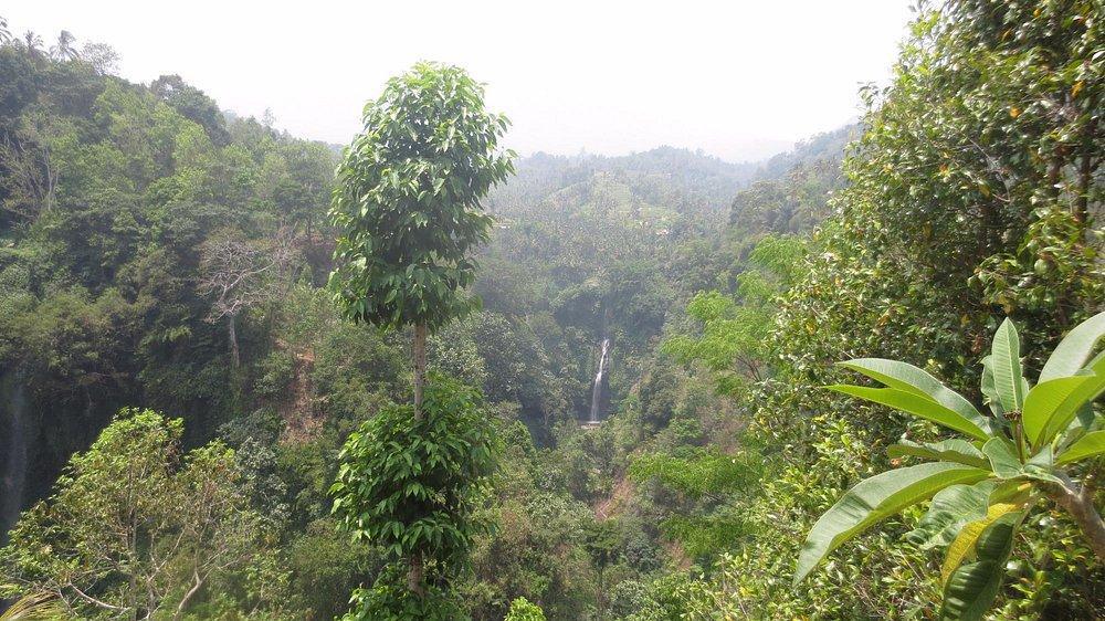 NUNGNUNG WATERFALL