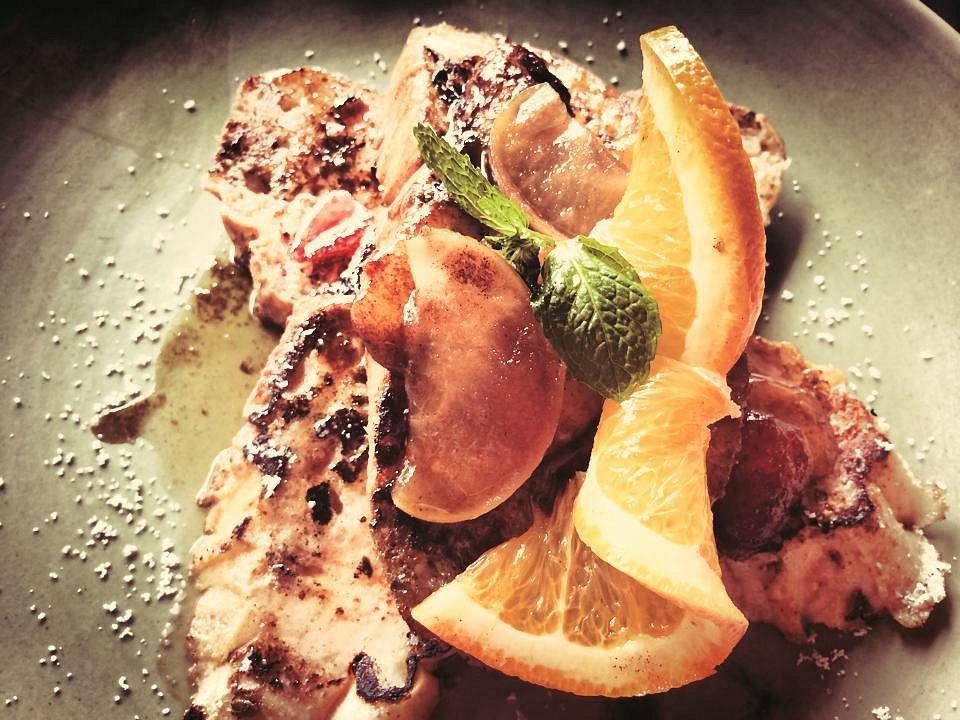 ROUND BAR CAFE ROUND BAR CAFE