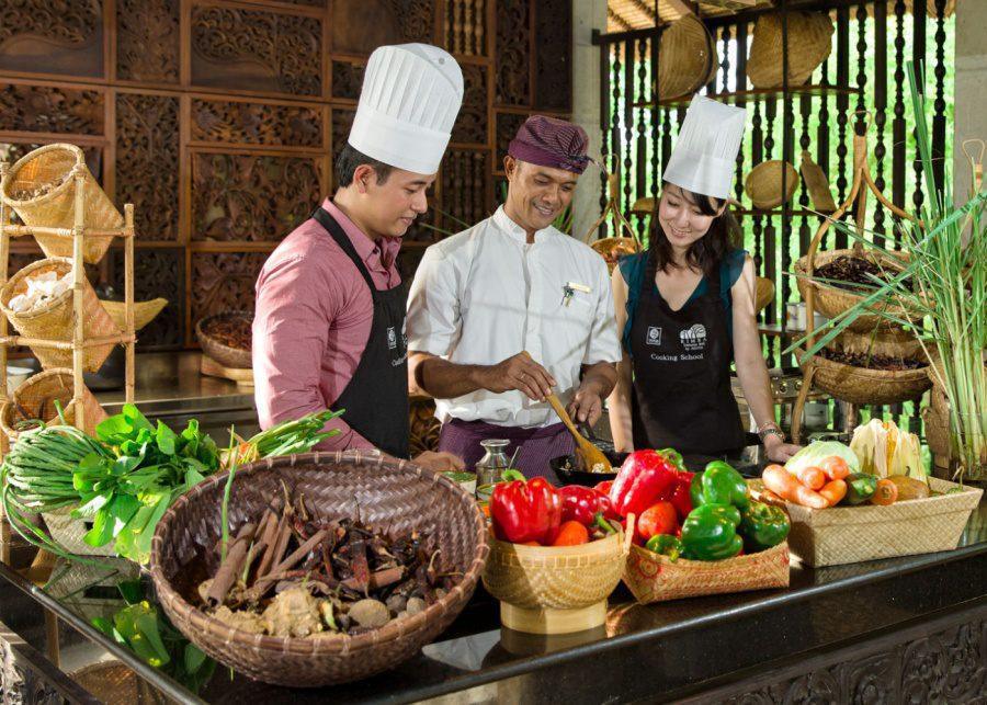 TAKE A BALINESE COOKING CLASS