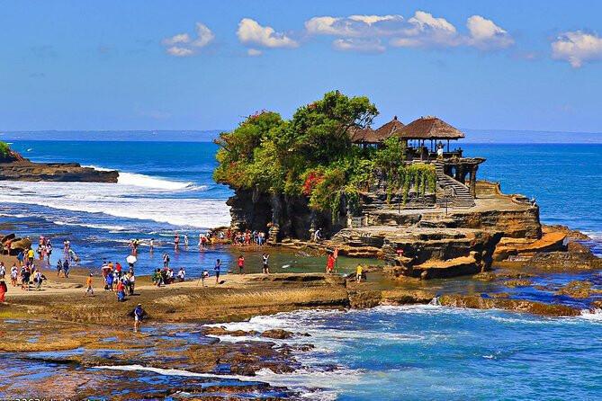TANAH LOT TEMPLE