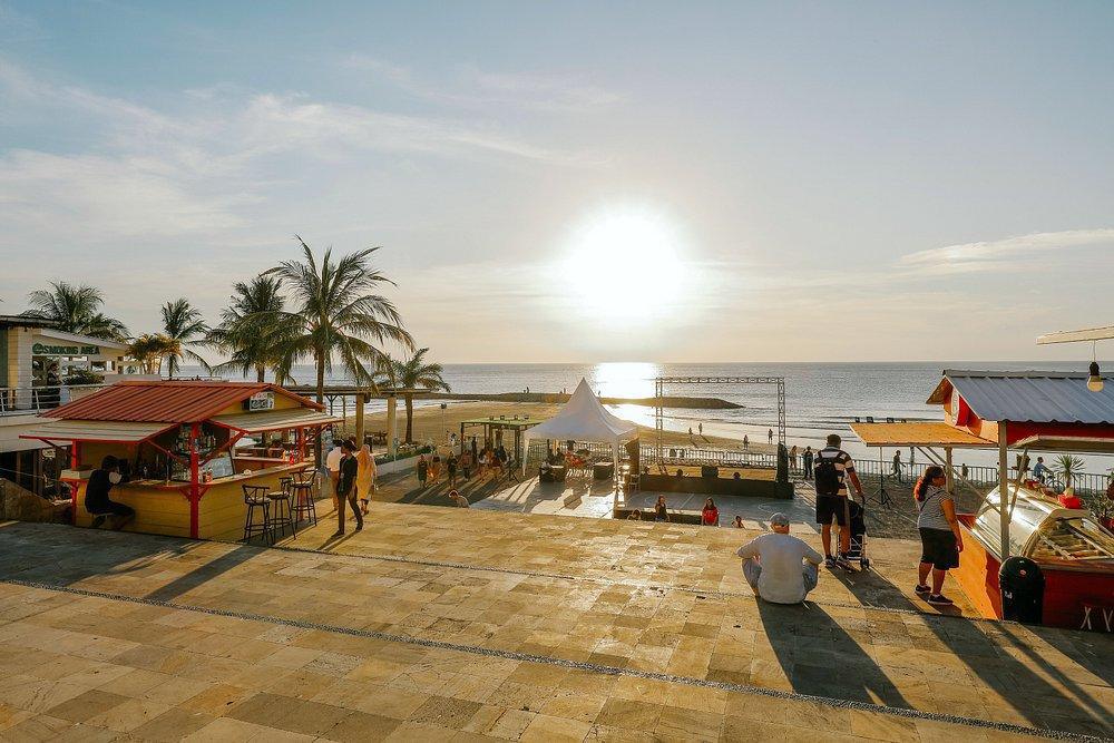 DISCOVERY SHOPPING MALL DISCOVERY SHOPPING MALL