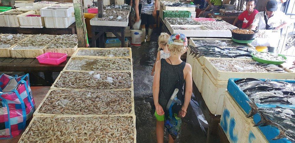 PASAR IKAN JIMBARAN PASAR IKAN JIMBARAN