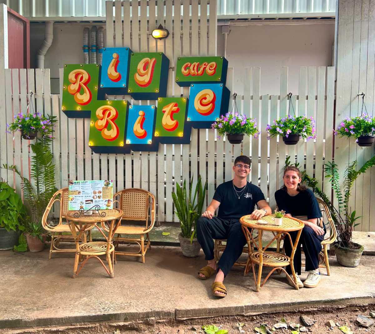 BIG BITE CAFE BIG BITE CAFE