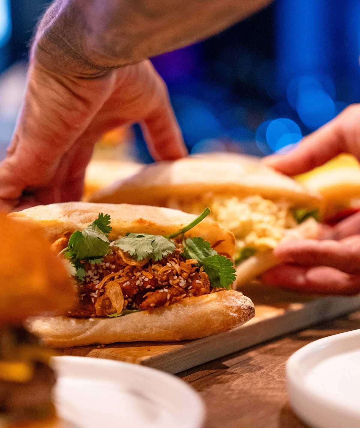 JUICY BURGER JUICY BURGER