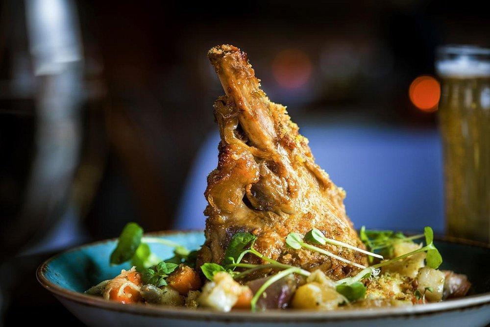  SAETA SVÍNIÐ GASTROPUB