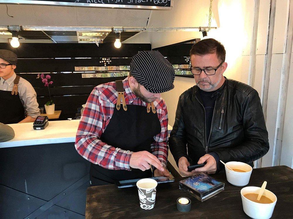 ICELANDIC STREET FOOD ICELANDIC STREET FOOD