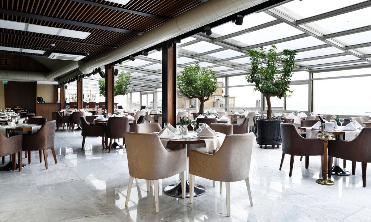 BESO ROOFTOP RESTAURANT