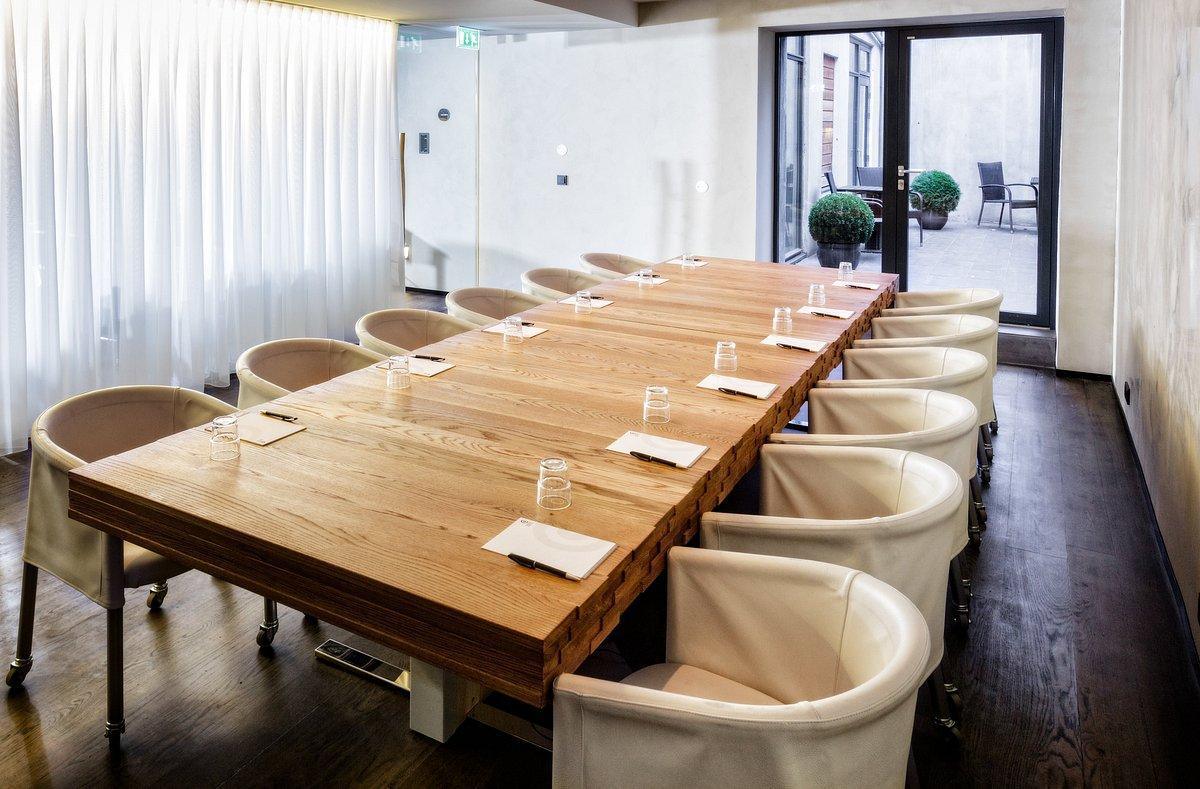 THINGHOLT BY CENTER HOTELS