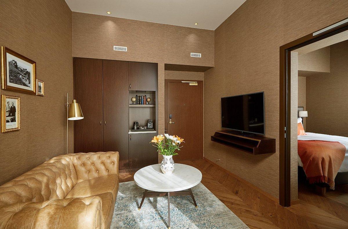 REYKJAVIK KONSULAT HOTEL, CURIO COLLECTION BY HILTON REYKJAVIK KONSULAT HOTEL, CURIO COLLECTION BY HILTON