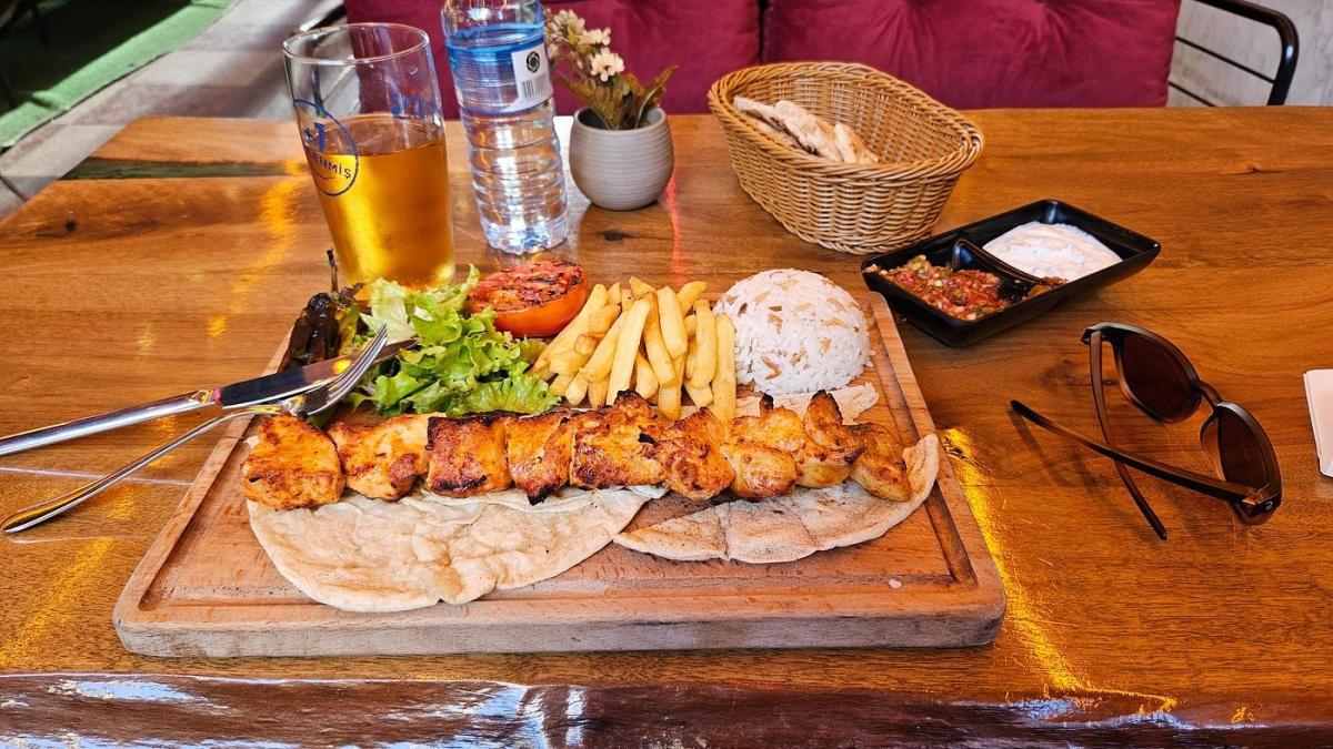 ANTAKYA İŞI SOKAK LEZZETLERI ANTAKYA İŞI SOKAK LEZZETLERI