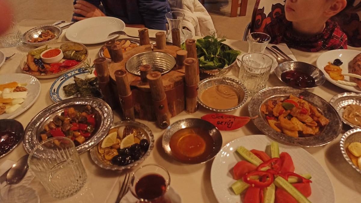 TARIHI ÖNDER KÖFTECISI TARIHI ÖNDER KÖFTECISI